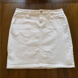Old Navy White Denim Skirt Size 4